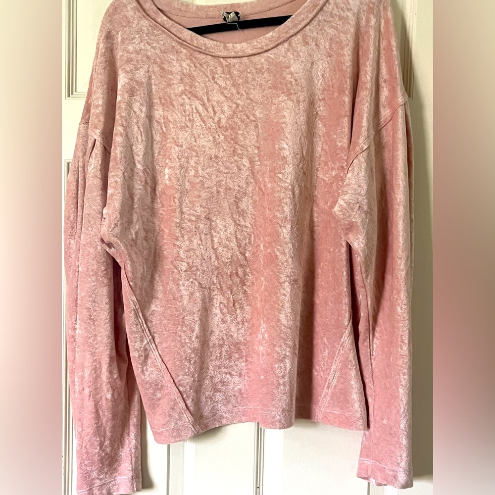 FADED PINK VELOUR TOP